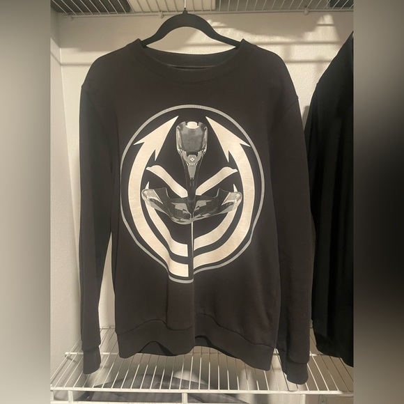 Givenchy Tribal Occult Target Rottweiler Shark Stars Sweater (size s) - Picture 2 of 5